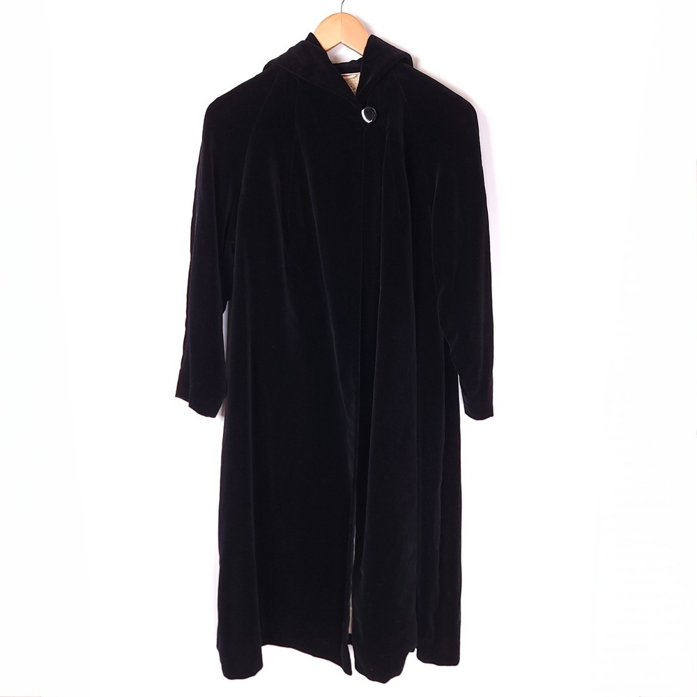 Black Velvet Opera Coat Hooded Pockets Cloak Elegant High Society Evening